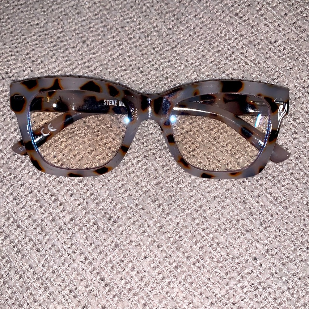 Steve madden glasses